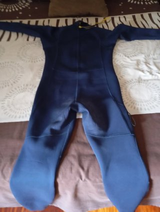 Traje de neopreno negro