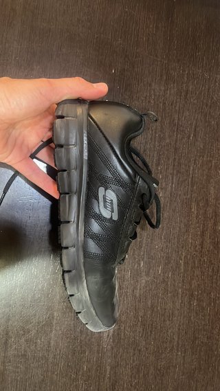 Zapatillas Skechers Negras hostelería