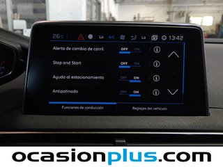 Peugeot 3008 PureTech 130 Allure EAT8 96 kW (130 CV)