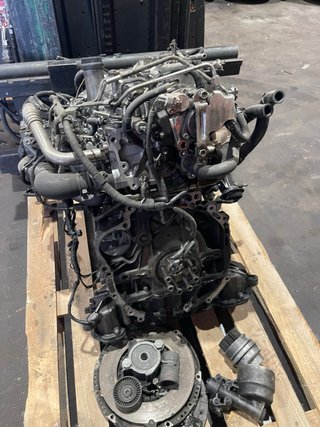 Motor Lexus IS 220d (culata en perfecto estado)