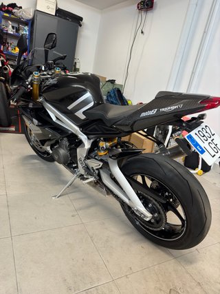 Triumph Daytona Moto2