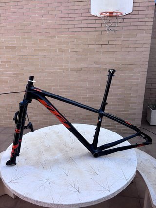 Cuadro KTM Myroon Carbono Prime Y Horquilla Fox