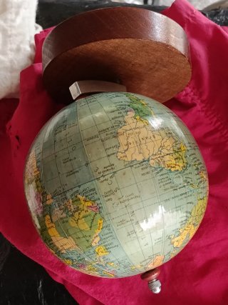 Mappamondo anni '60 piccolo