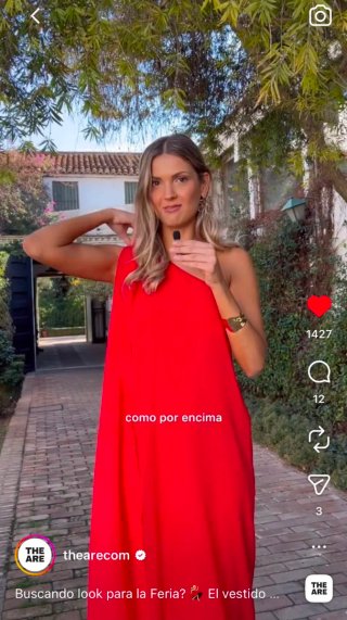 Vestido invitada rojo asimétrico capa L