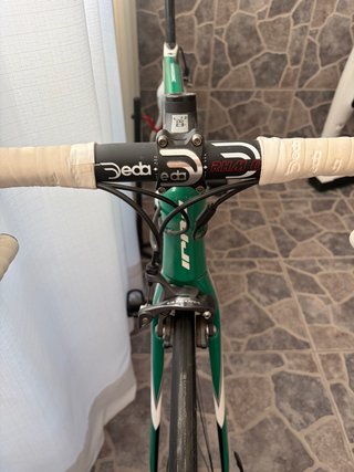 Bicicleta Carretera Fuji Aerodinámica