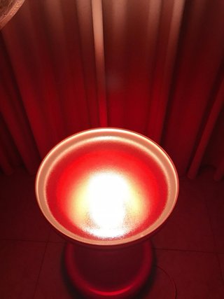 Tavolino vintage rosso in plastica