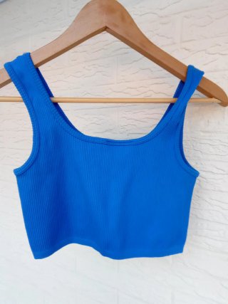 Top azul de canalé talla S