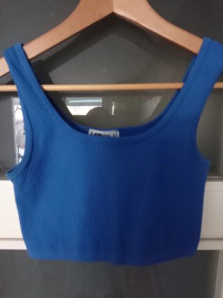 Top azul de canalé talla S