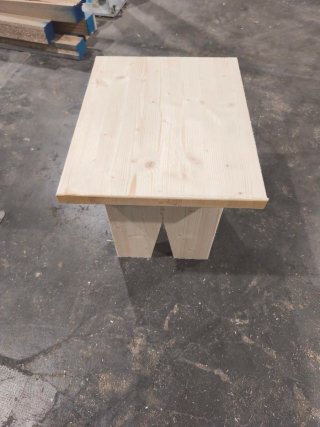 Taburete de madera natural,  la cantidad que quier