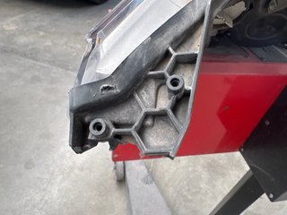 Faro Izquierdo Peugeot 208 2018 Para reparar.