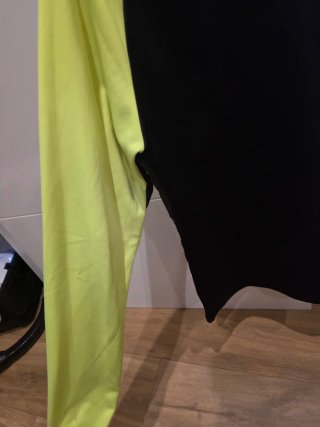 Sudadera Nike Dri-FIT M Negra y Amarilla