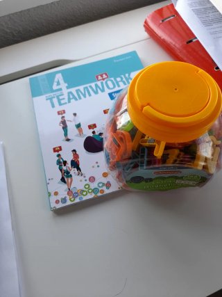 Teamwork 4eso St 21. Está nuevo, no sé ha usado
