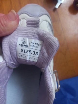 Zapatillas con ruedas niña T.33