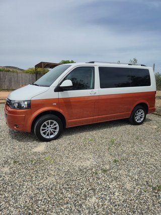 Volkswagen Transporter T5 2.0 TDI 2016 8Plazas