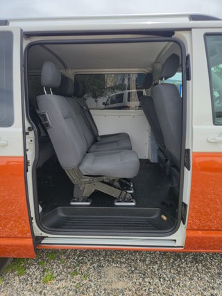 Volkswagen Transporter T5 2.0 TDI 2016 8Plazas