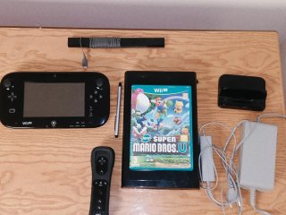 Nintendo Wii U Negra Poco Uso