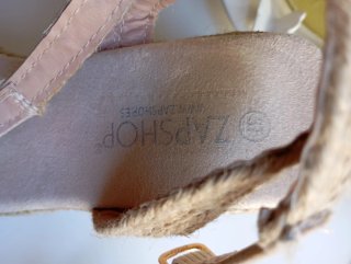 Sandalias cuñas Rafia Beige con hebilla Dorada