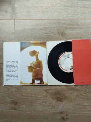 Single E.T. El Extraterrestre - El relato de Gerti