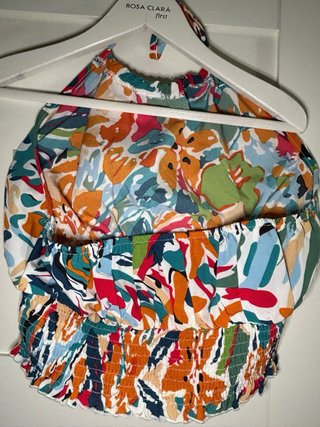 Top floral y shorts vaqueros