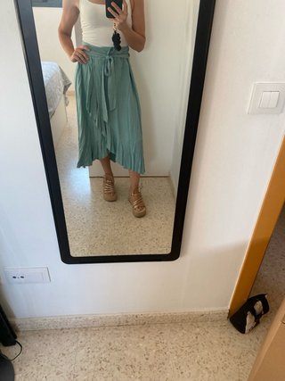 Falda midi volantes lunares verde