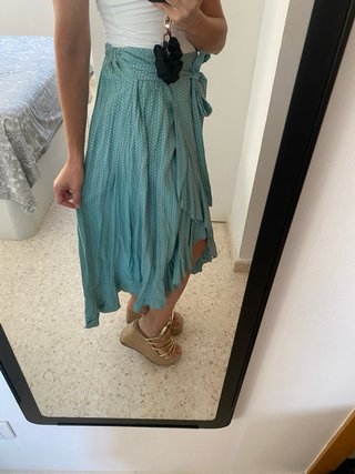 Falda midi volantes lunares verde