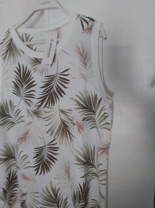 Vestido largo estampado hojas