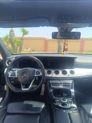 Mercedes-Benz Clase E 220d AMG line  2017
