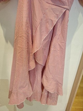Vestido rayas con volantes y lazada