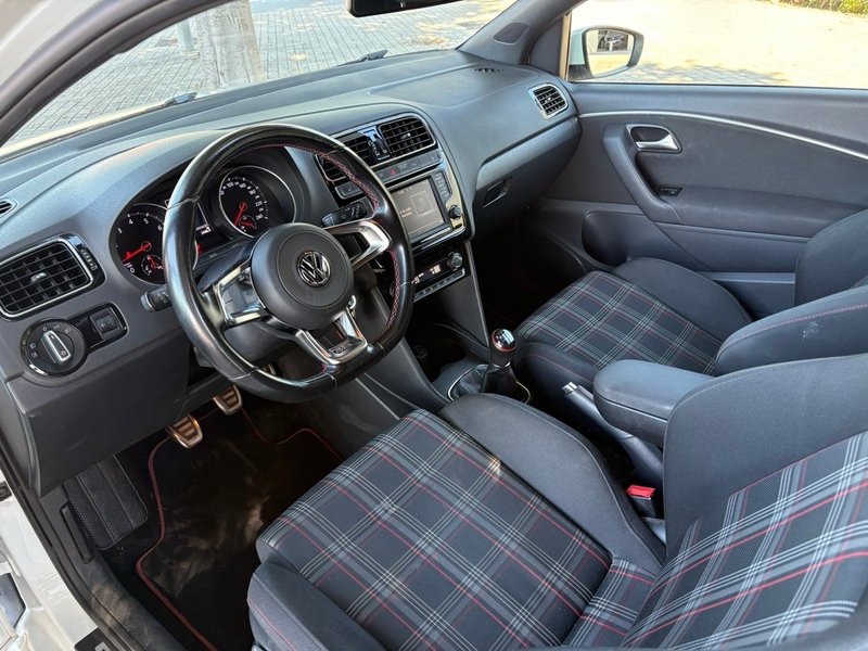 Volkswagen Polo 1.8 TSI BMT GTI 3p 2017, foto 21