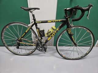 Bicicleta Scott Carbono