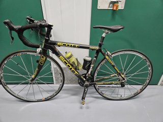 Bicicleta Scott Carbono