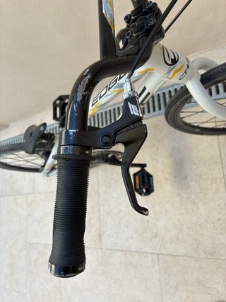 Bicicleta BMX Chase Edge Junior 2024