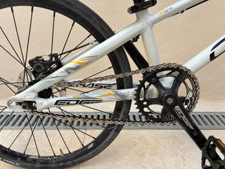 Bicicleta BMX Chase Edge Junior 2024