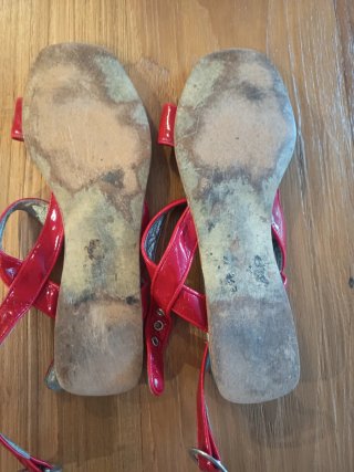 Sandalias Bimba y Lola charol rojo T.38