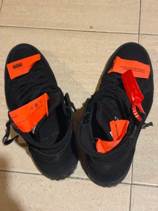 Off-White Sneakers Uomo Nero Arancione