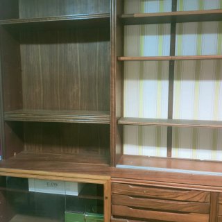 Estantería de madera