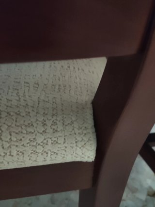 Mesa de comedor de madera