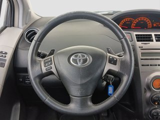 TOYOTA YARIS 1.3 VVT-I 100 TS CONFORTDRIVE