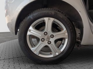 TOYOTA YARIS 1.3 VVT-I 100 TS CONFORTDRIVE