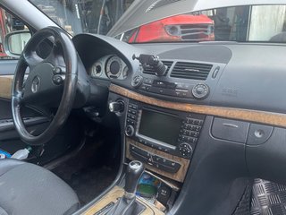 Mercedes-Benz E320 2006