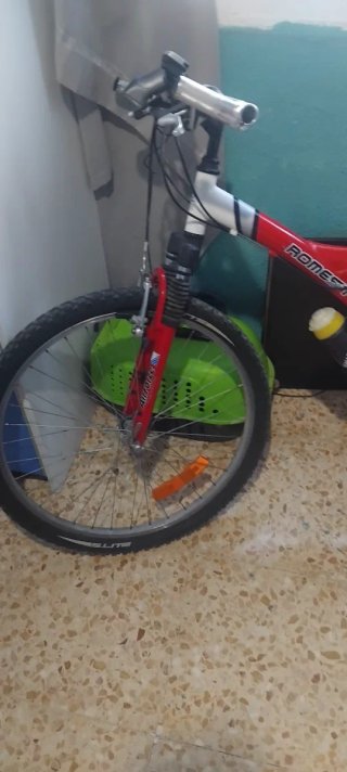 Bicicleta de Montaña Roja