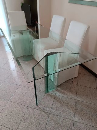 Tavolo in cristallo Rimadesio