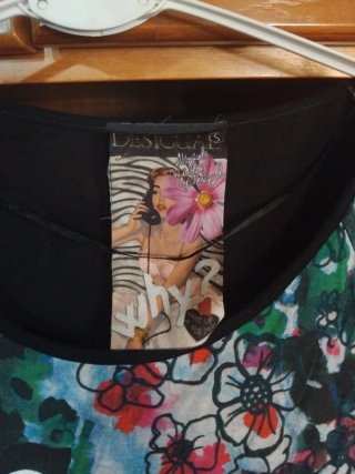 Maglia fantasia floreale e pois