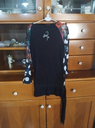 Maglia fantasia floreale e pois
