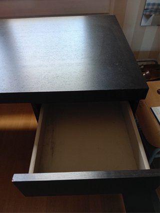 Escritorio Ikea con cajonera