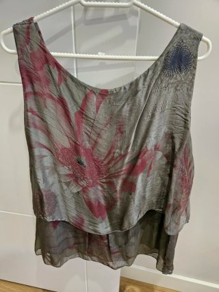 Camiseta de mujer estampada de flores – Talla M/L