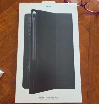 Galaxy Tab S10 FE +5G con tastiera