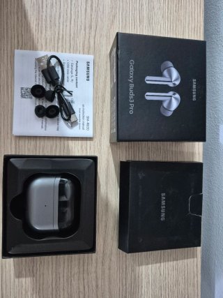 Samsung Galaxy Buds3 Pro Plata