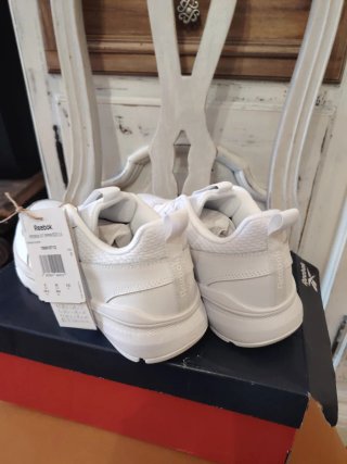 Scarpe Reebok nuove numero 38