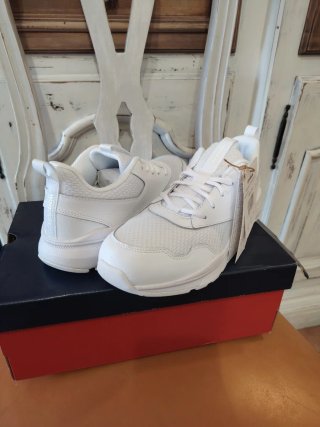 Scarpe Reebok nuove numero 38